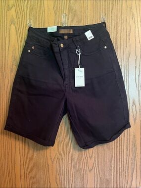 Judy Blue Black Women's Rolled-Hem Jean Shorts